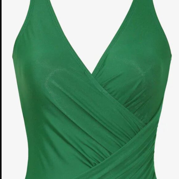Miraclesuit  Plus Size Oceanus One Piece Malachite NWT Sz18W - Picture 5 of 13